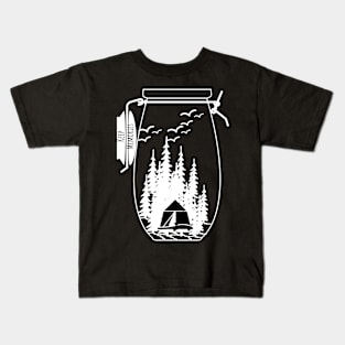 Camping design with Mason jar for campers Kids T-Shirt